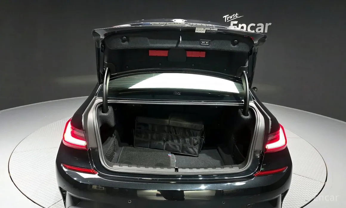 Фото 20 - BMW 3 Series