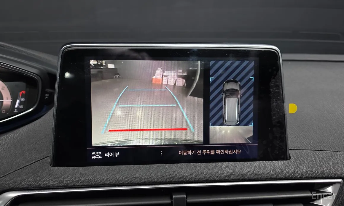 Фото 16 - Peugeot 5008