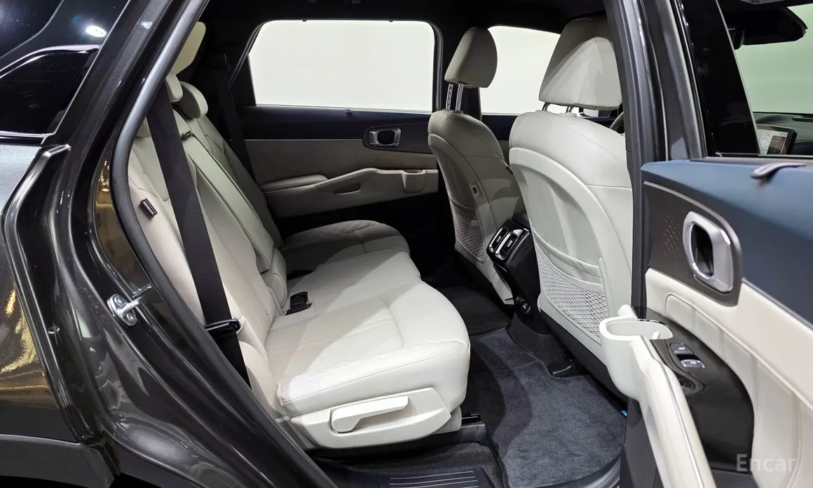 Фото 12 - Kia Sorento