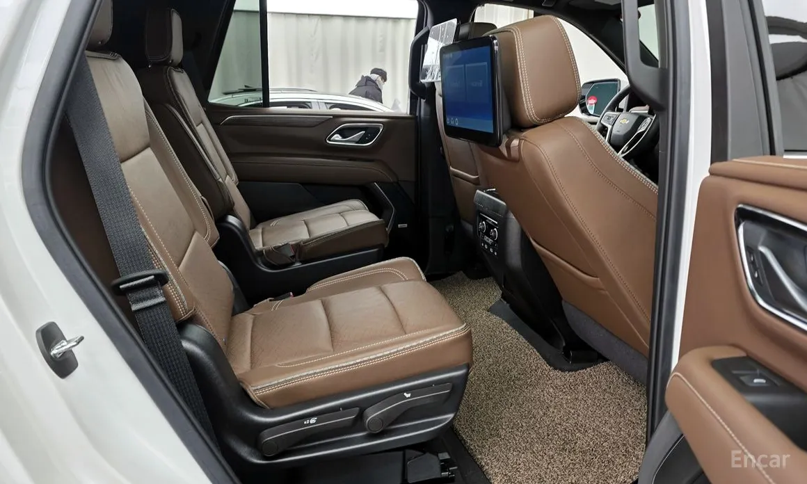 Фото 10 - Chevrolet Tahoe