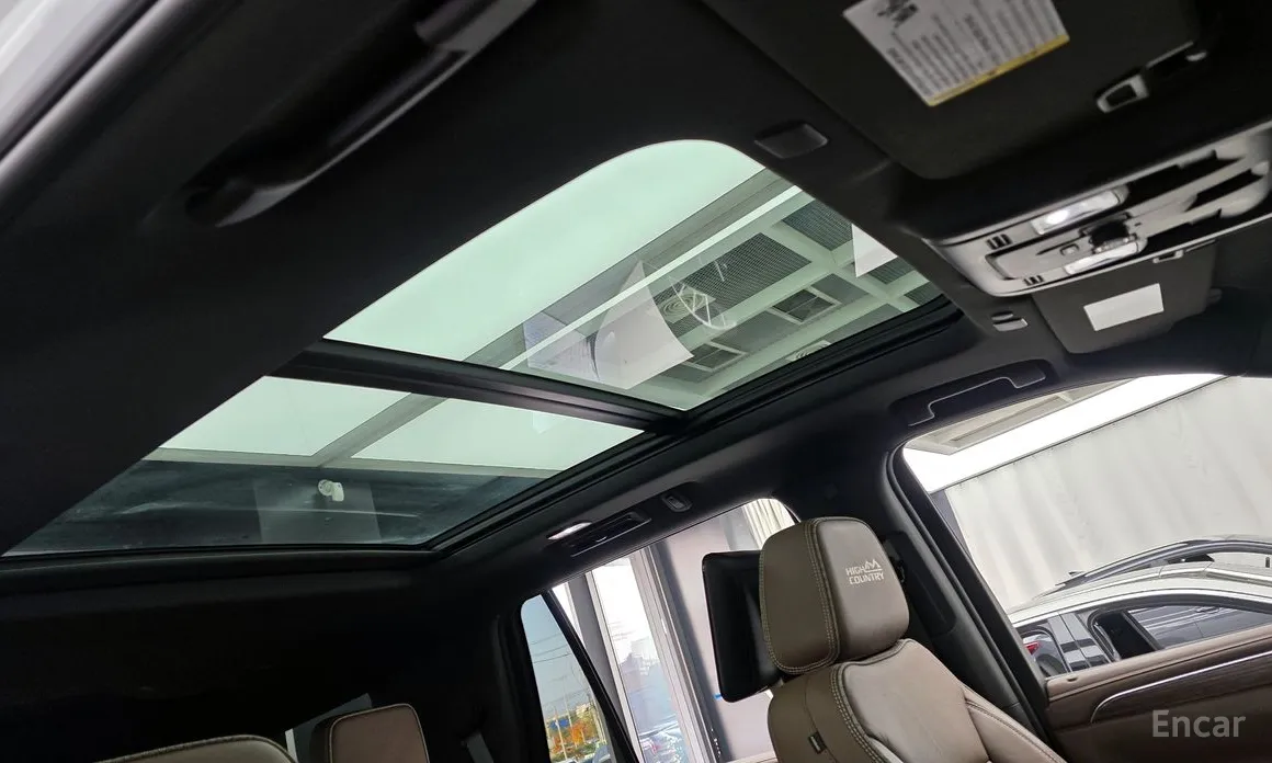 Фото 11 - Chevrolet Tahoe