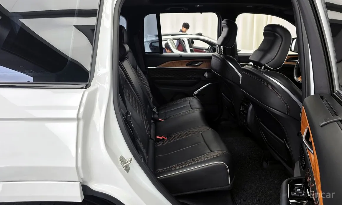 Фото 12 - Jeep Cherokee