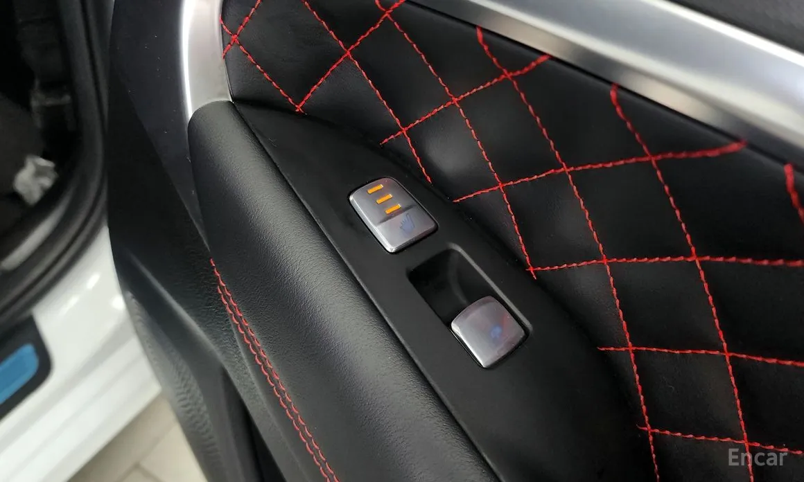 Фото 19 - Genesis G70