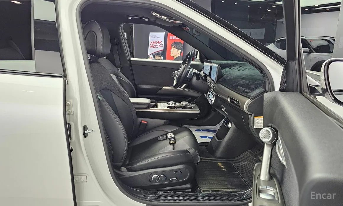 Фото 12 - Genesis GV60