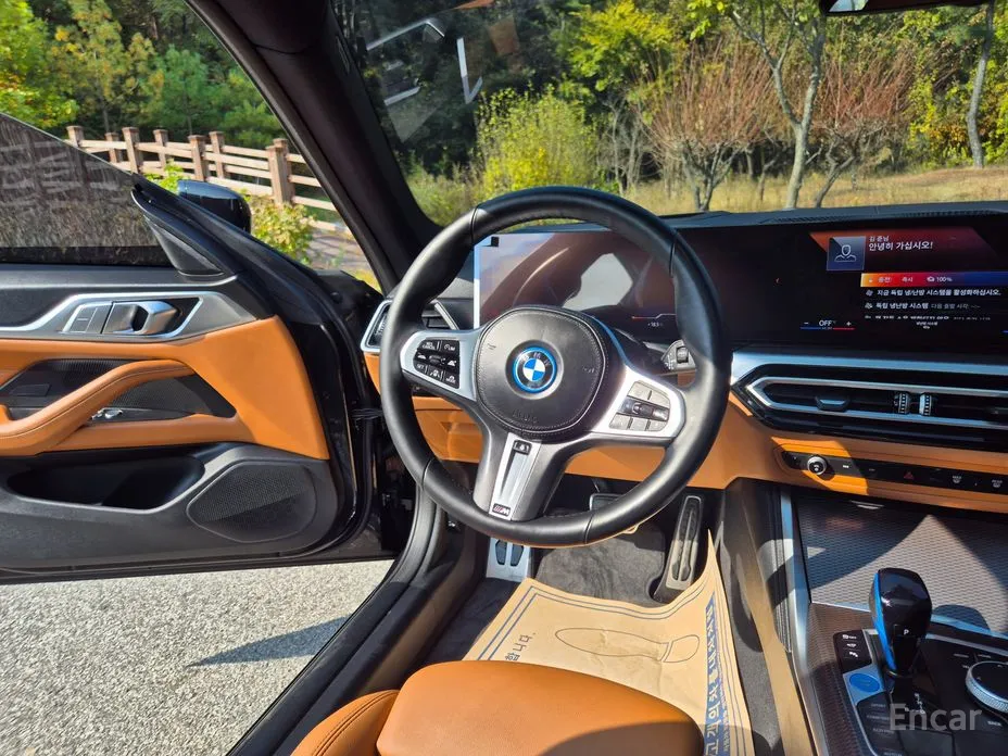 Фото 17 - BMW i4