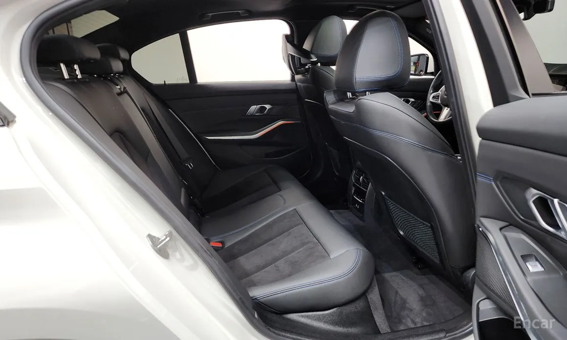 Фото 12 - BMW 3 Series