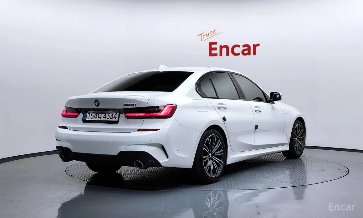 Фото 2 - BMW 3 Series