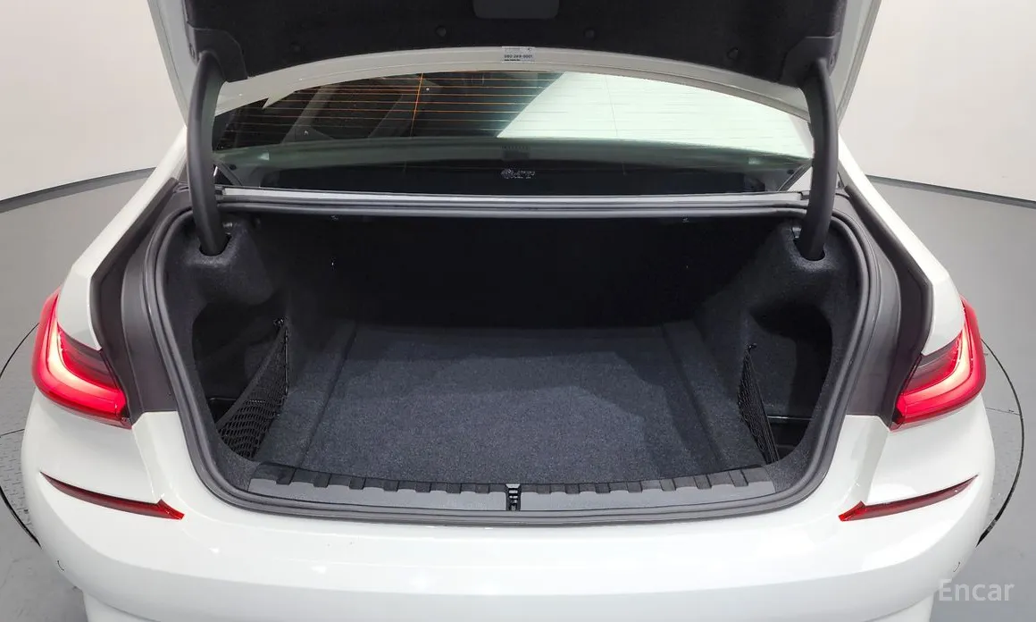 Фото 20 - BMW 3 Series