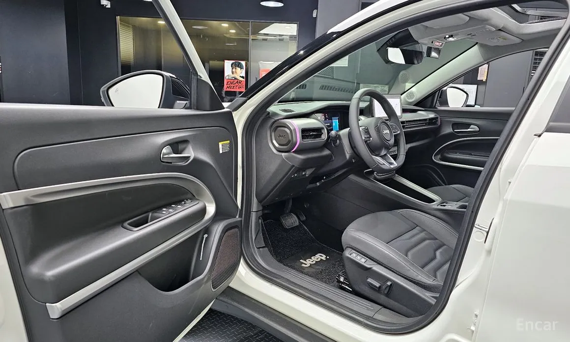 Фото 11 - Jeep Avenger