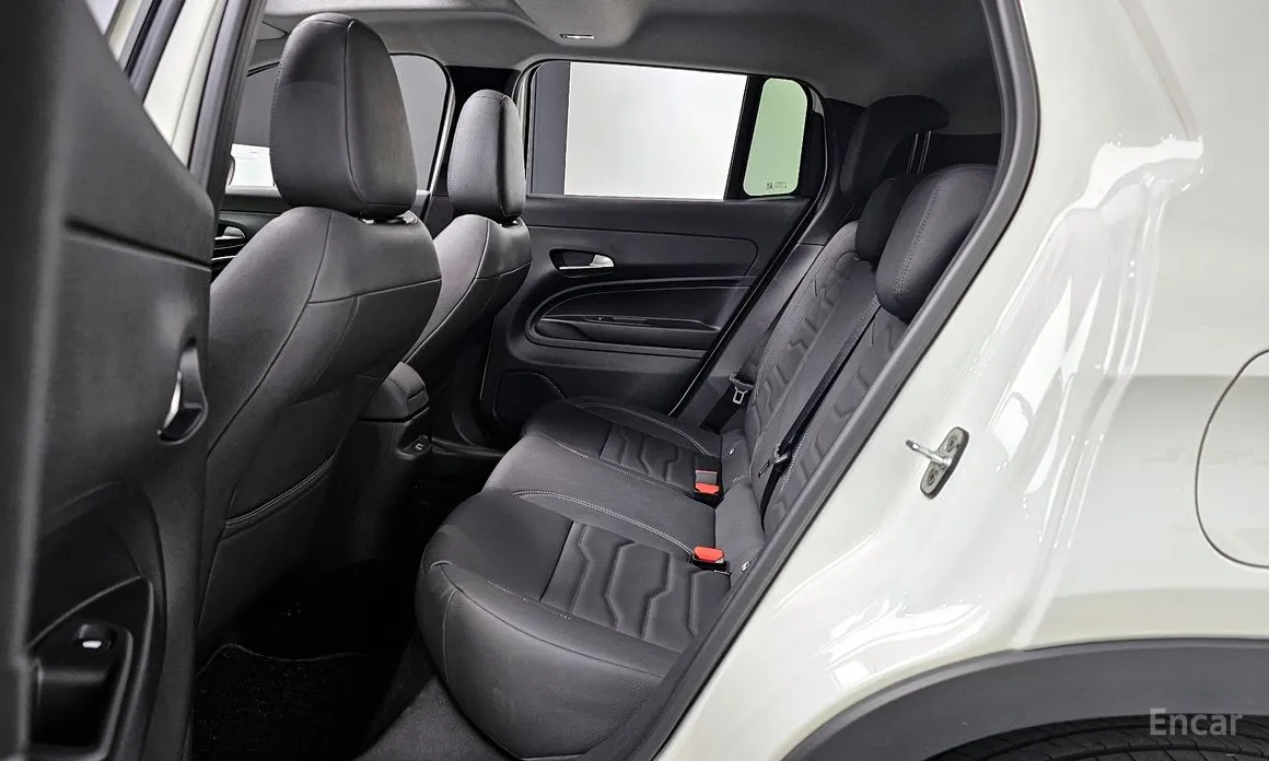 Фото 12 - Jeep Avenger