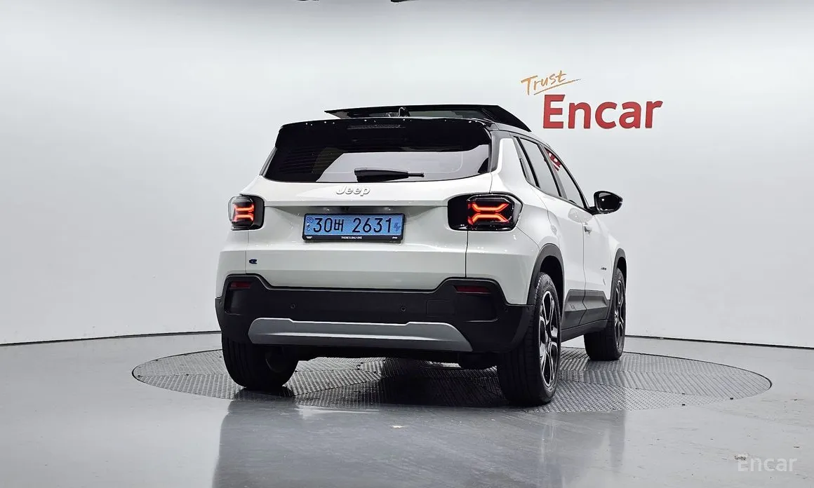 Фото 4 - Jeep Avenger