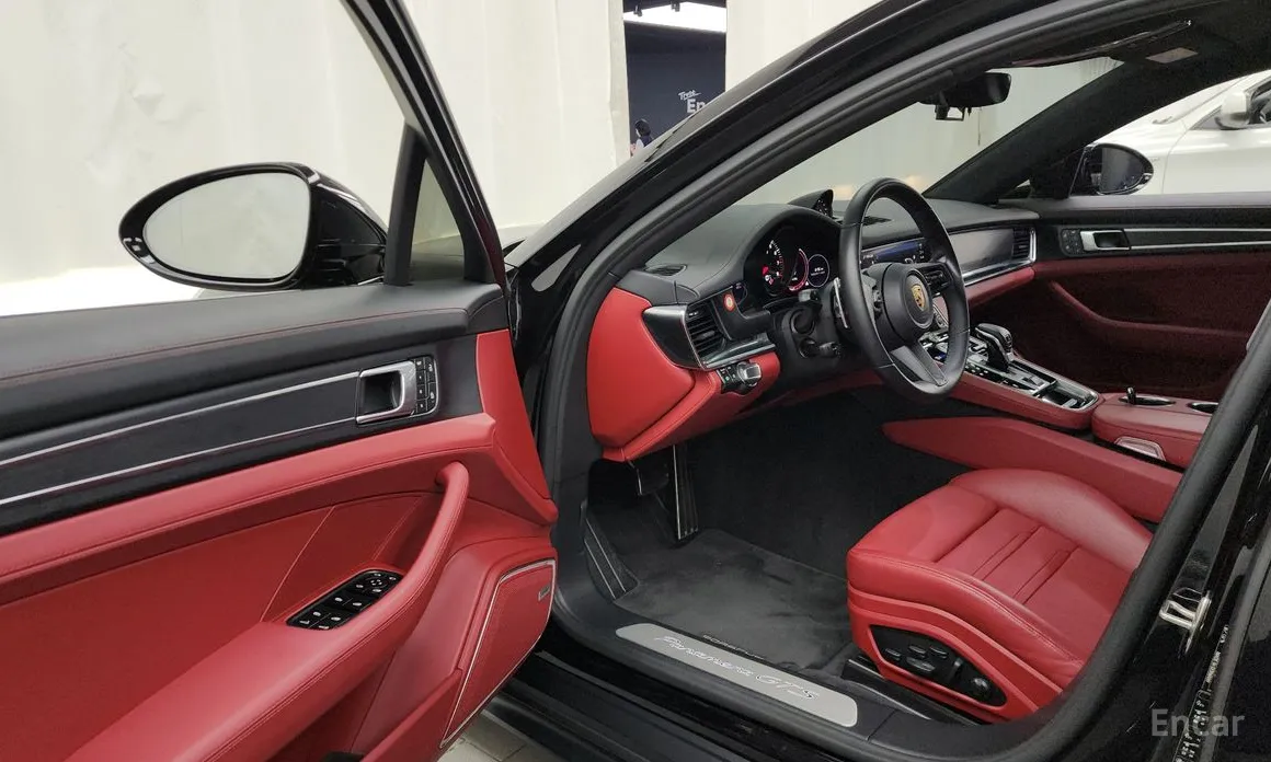 Фото 10 - Porsche Panamera