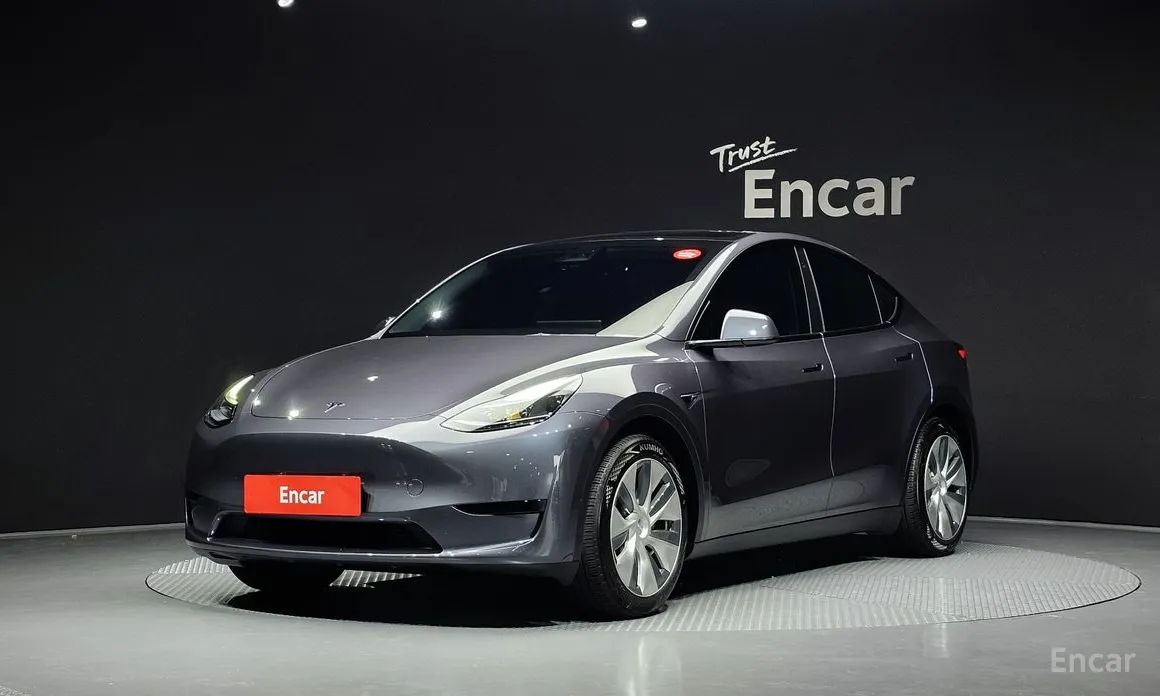 Фото 1 - Tesla Model Y