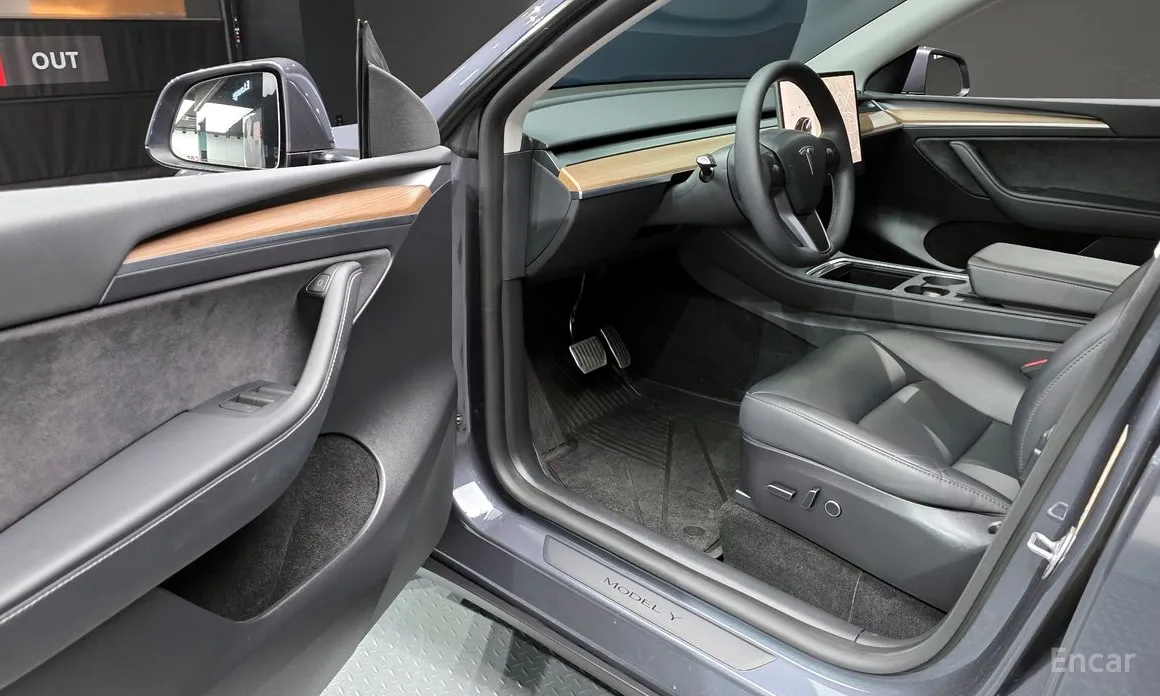 Фото 11 - Tesla Model Y
