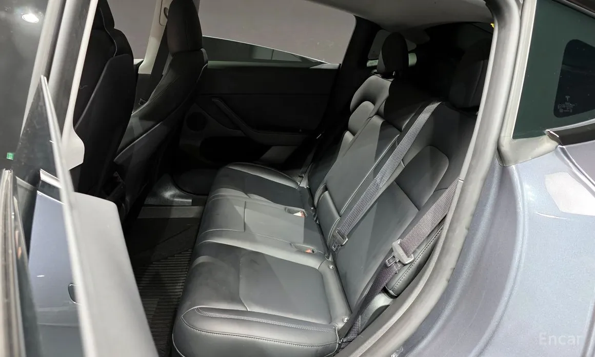 Фото 12 - Tesla Model Y