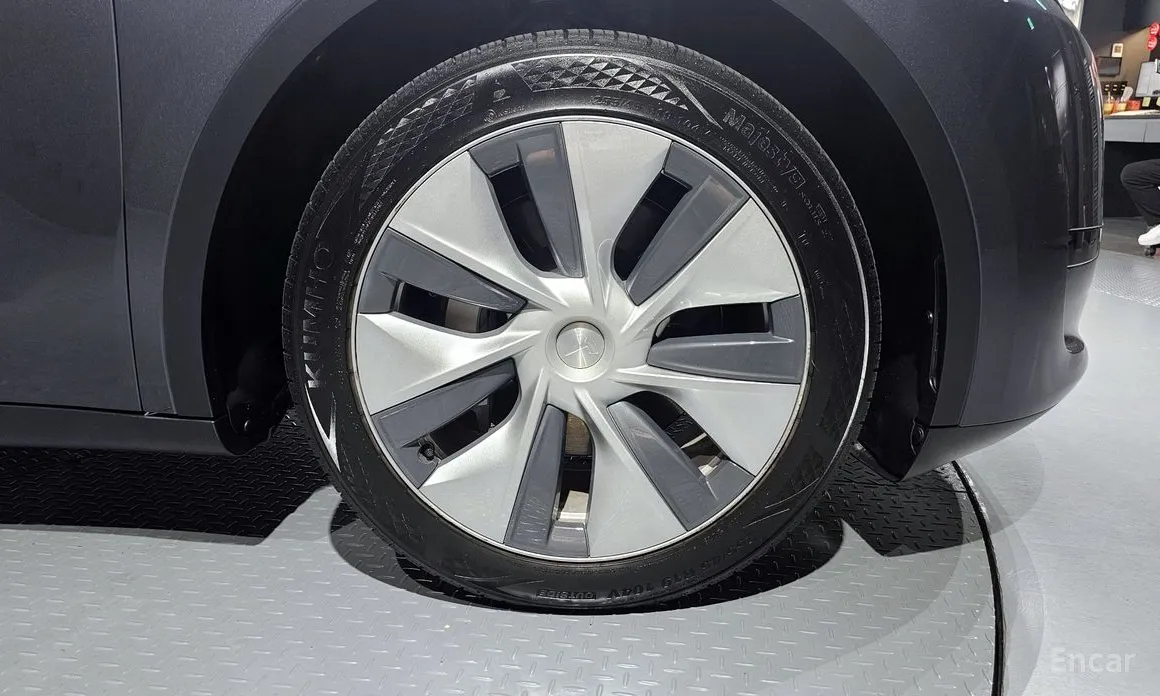 Фото 5 - Tesla Model Y