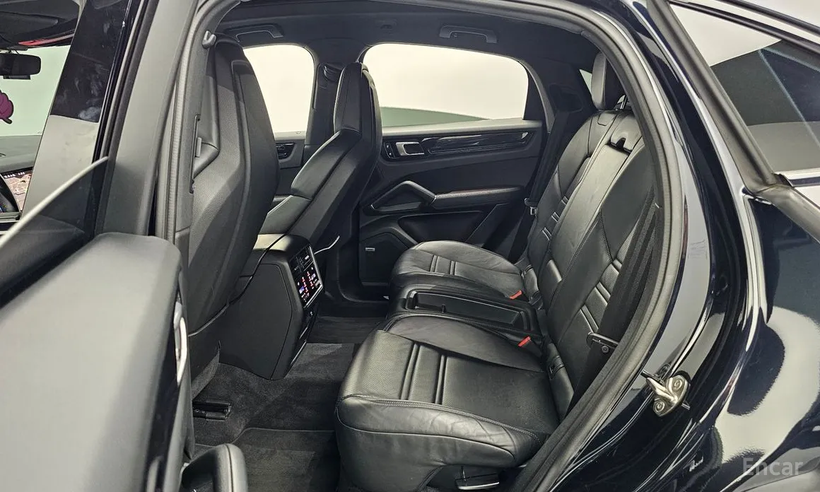 Фото 12 - Porsche Cayenne