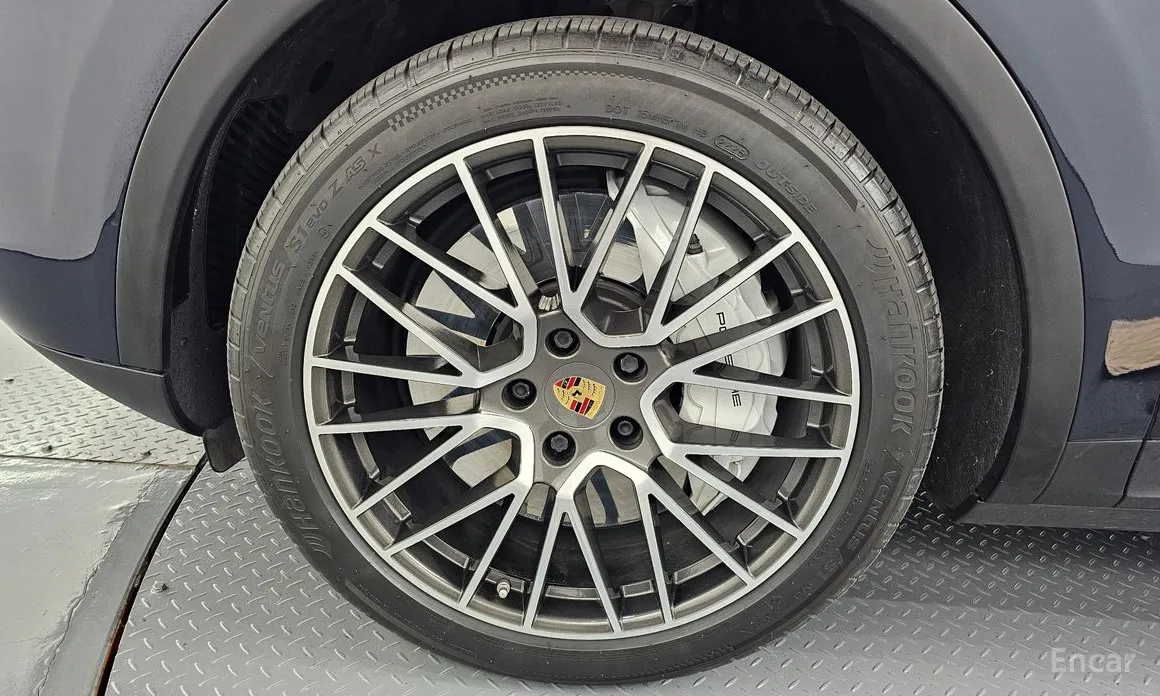 Фото 5 - Porsche Cayenne