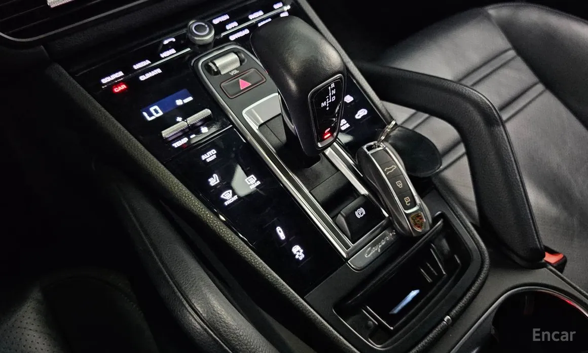 Фото 9 - Porsche Cayenne