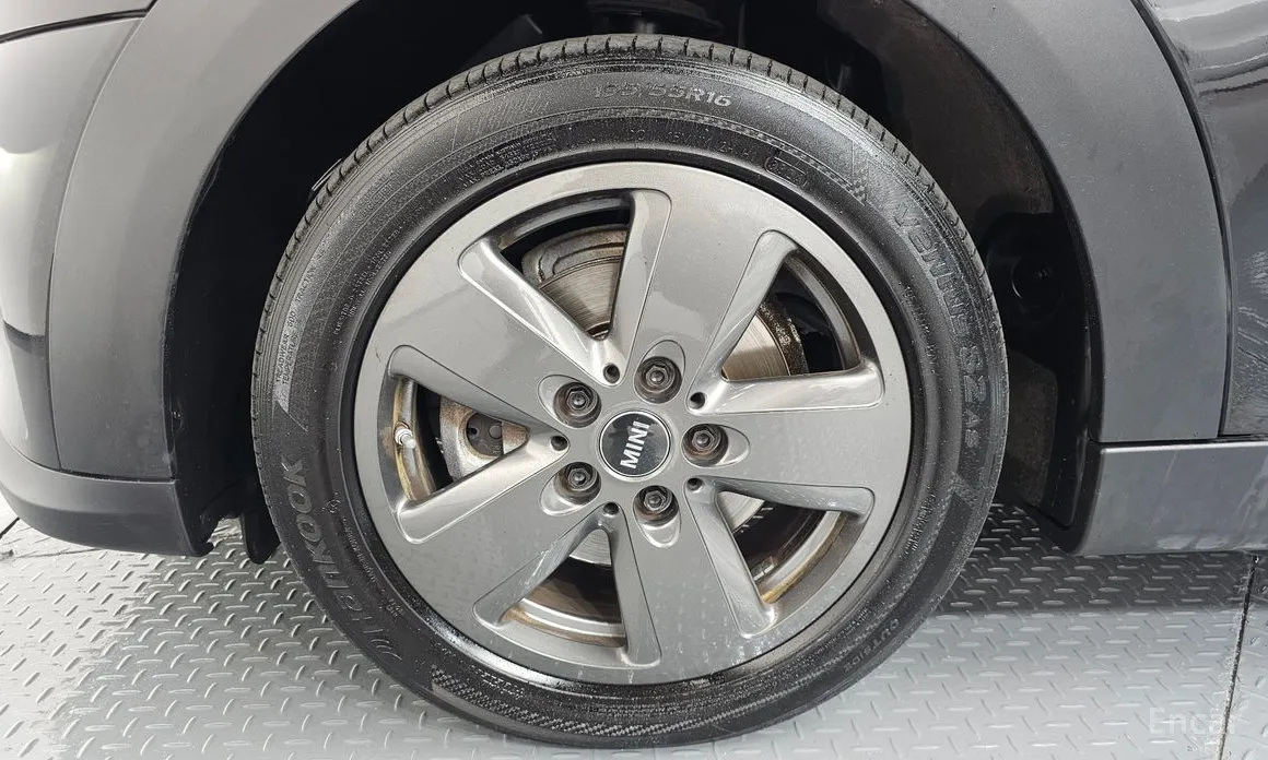 Фото 5 - Mini Cooper