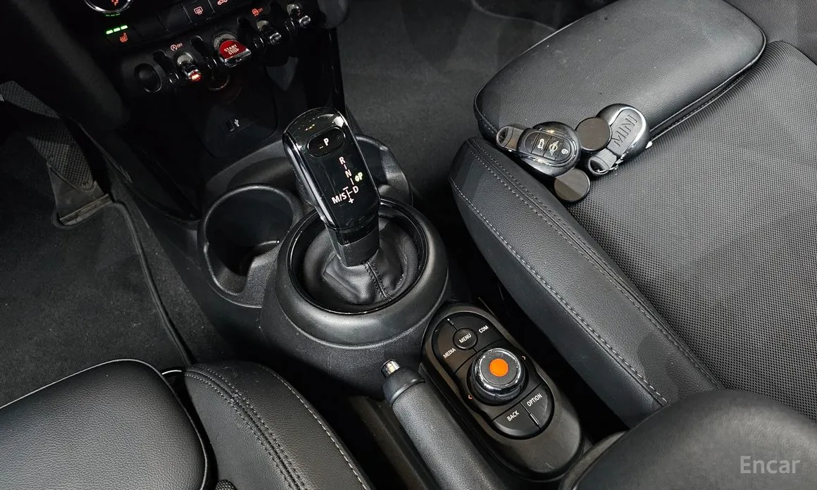 Фото 9 - Mini Cooper