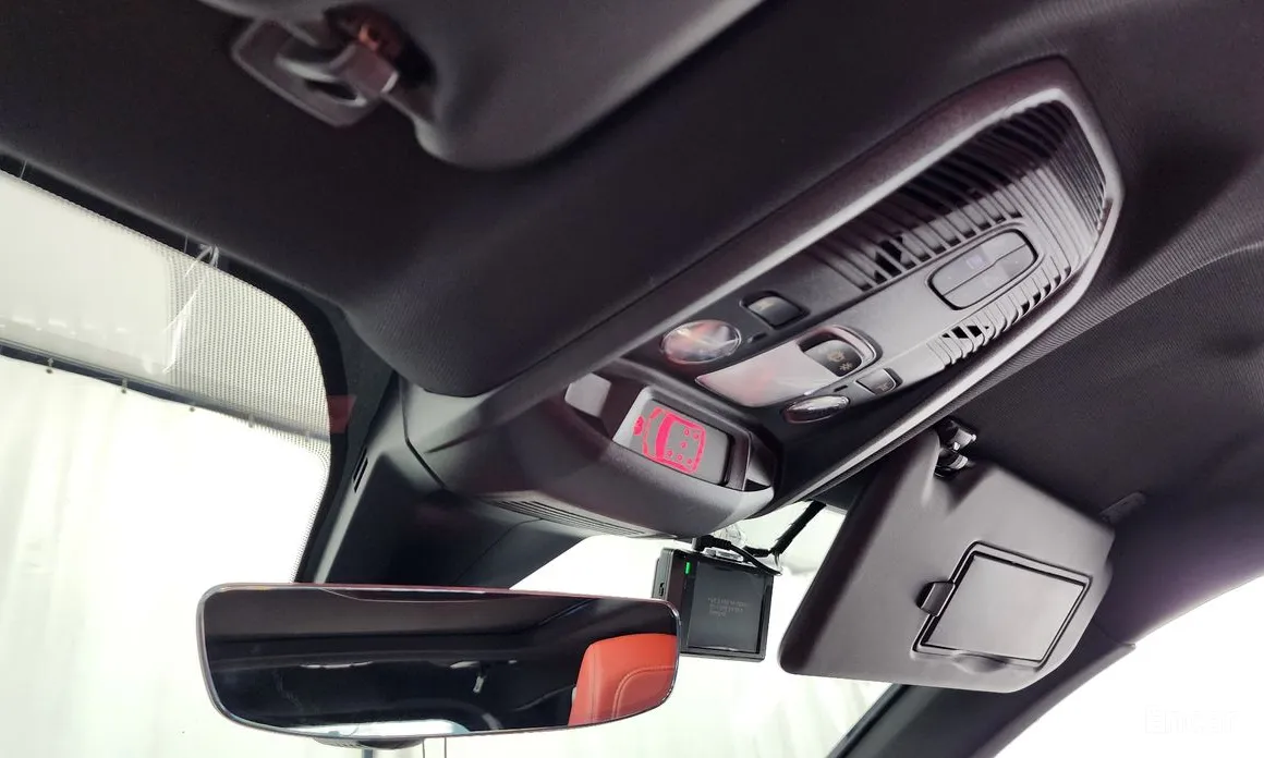 Фото 18 - Peugeot 5008