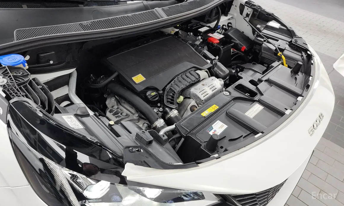 Фото 6 - Peugeot 5008