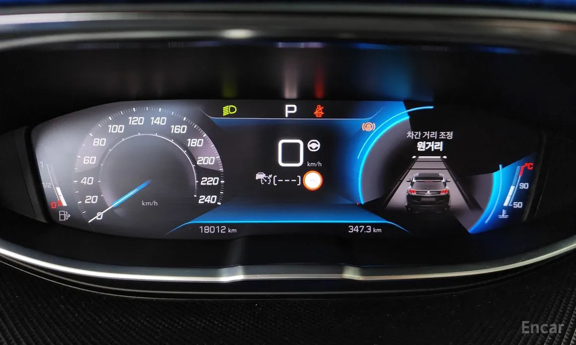 Фото 8 - Peugeot 5008