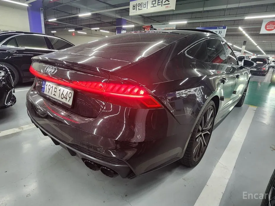 Фото 3 - Audi S7