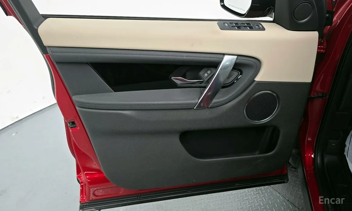 Фото 17 - Land Rover Discovery Sport