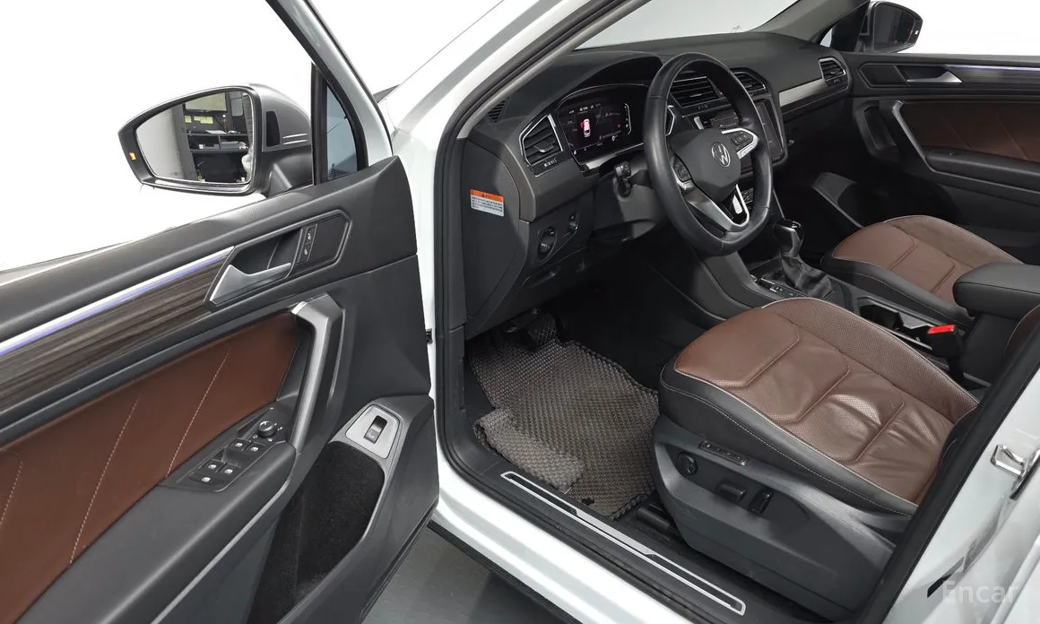 Фото 12 - Volkswagen Tiguan