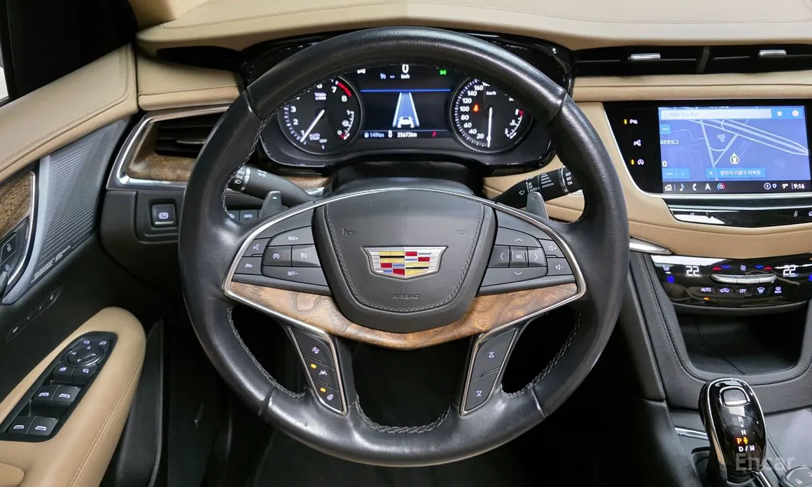 Фото 13 - Cadillac XT5