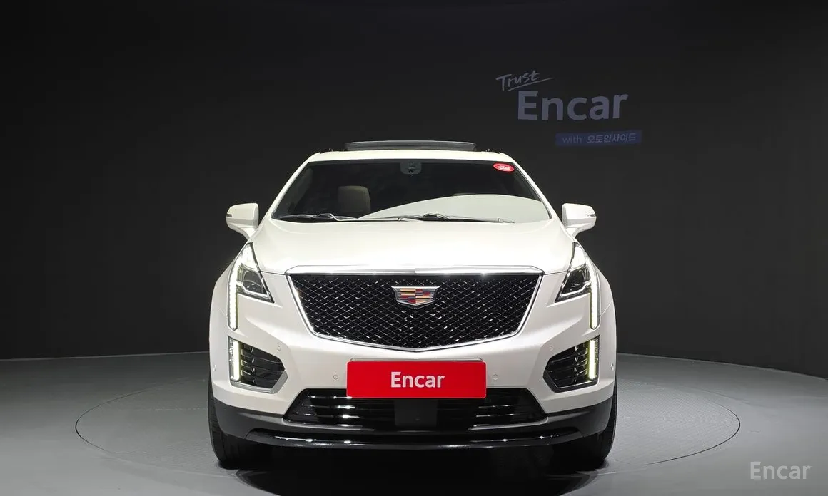 Фото 3 - Cadillac XT5