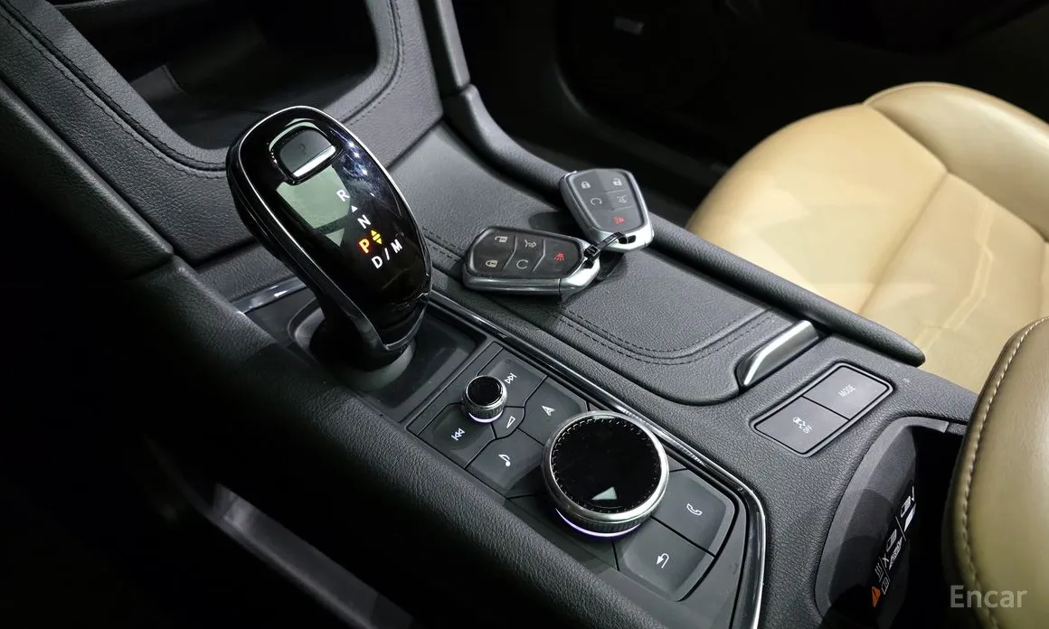 Фото 9 - Cadillac XT5