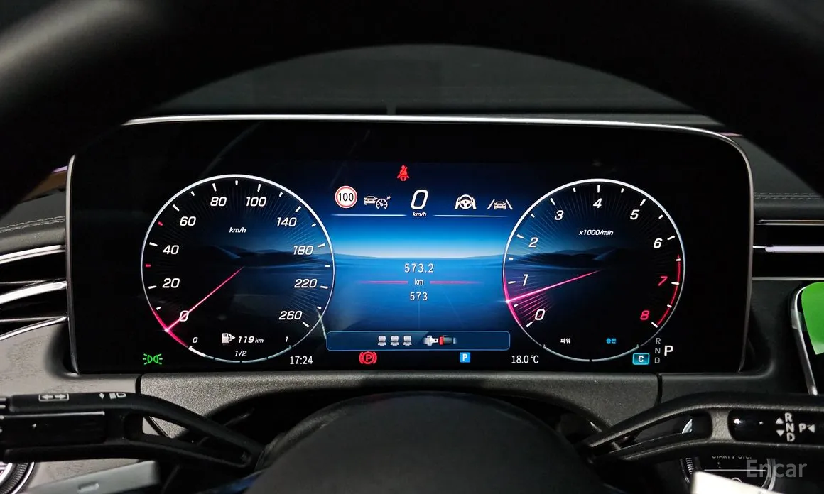 Фото 8 - Mercedes-Benz E-Class