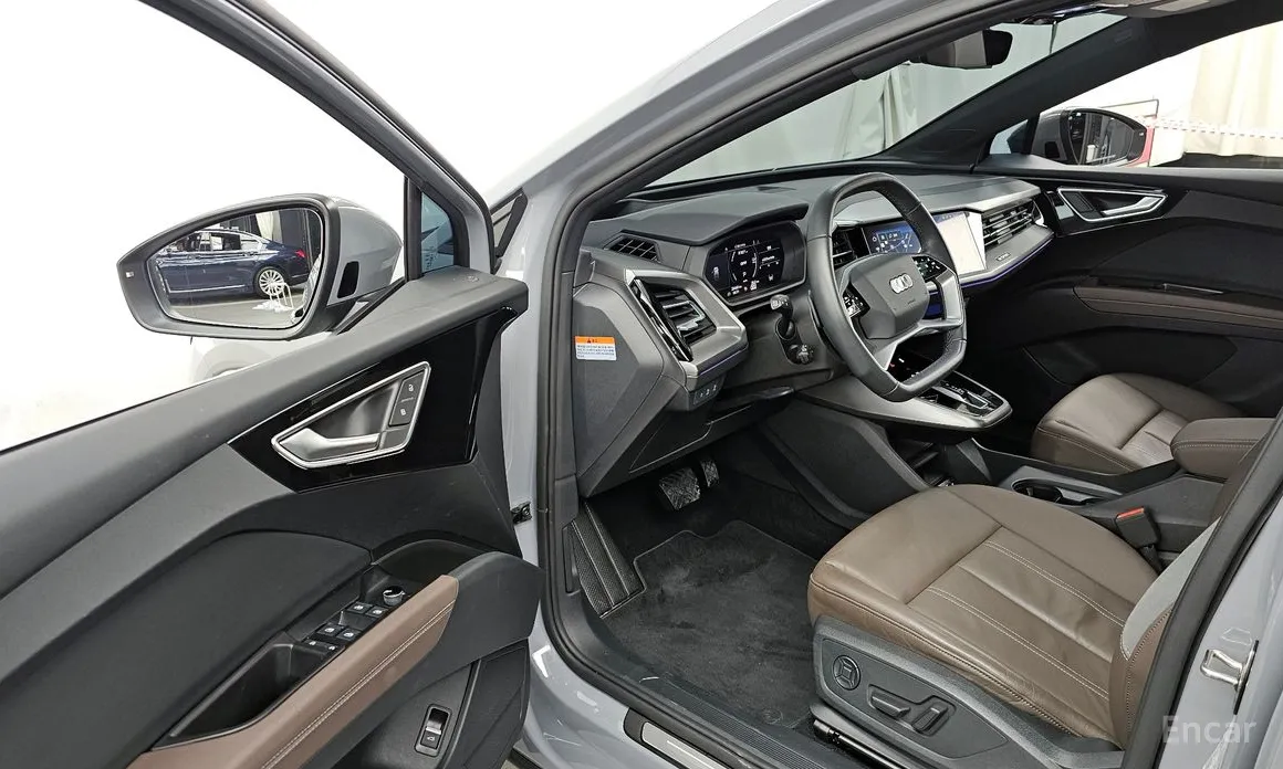 Фото 10 - Audi Q4 e-tron