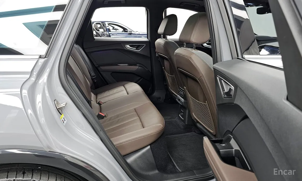 Фото 12 - Audi Q4 e-tron