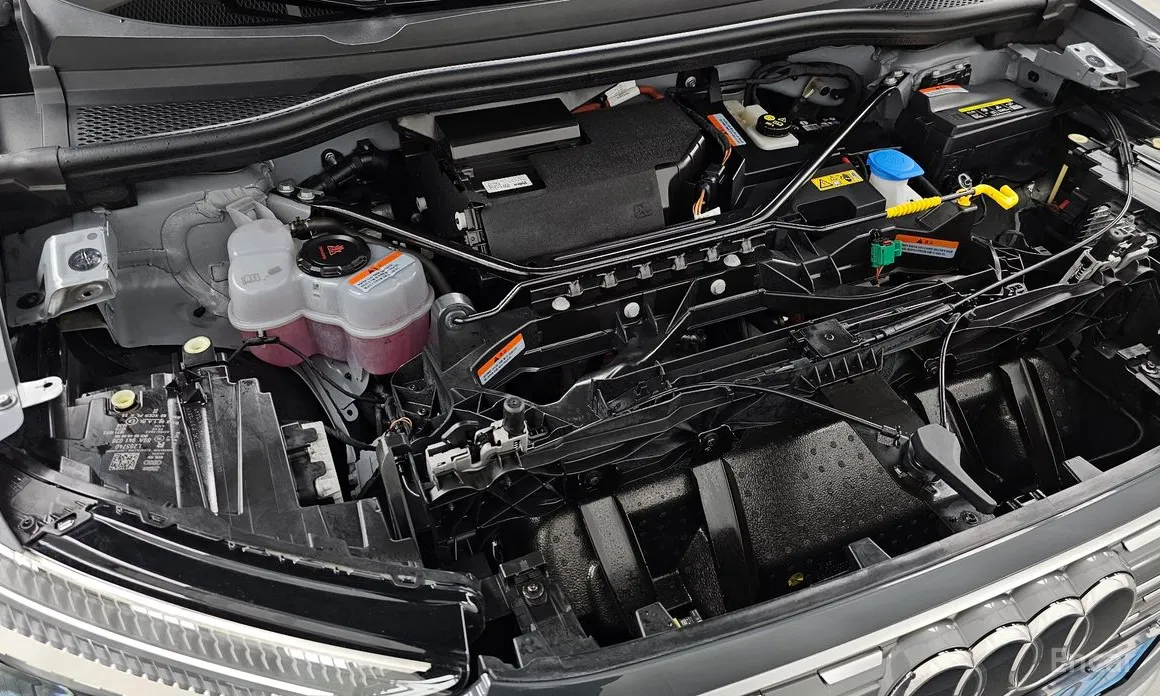 Фото 6 - Audi Q4 e-tron