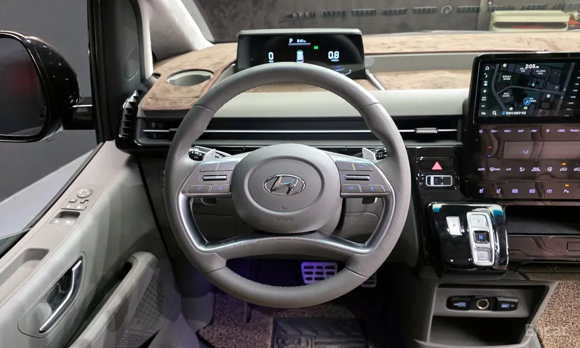 Фото 13 - Hyundai Staria