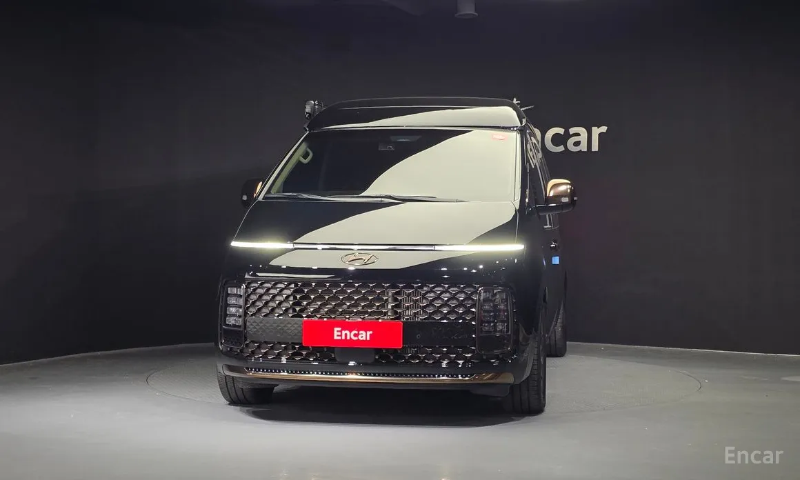 Фото 3 - Hyundai Staria