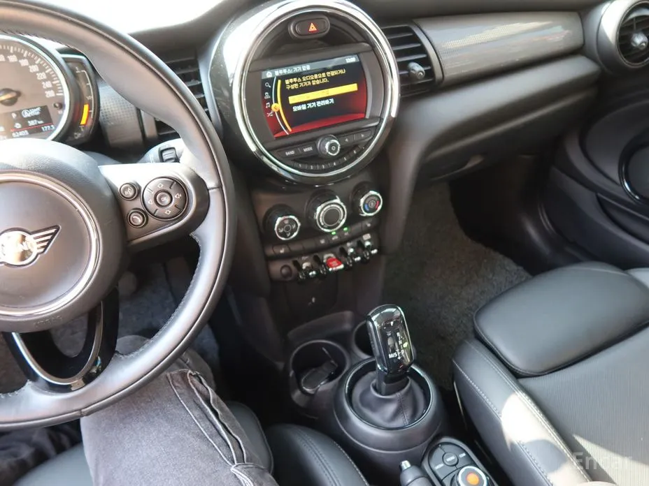 Фото 11 - Mini Cooper