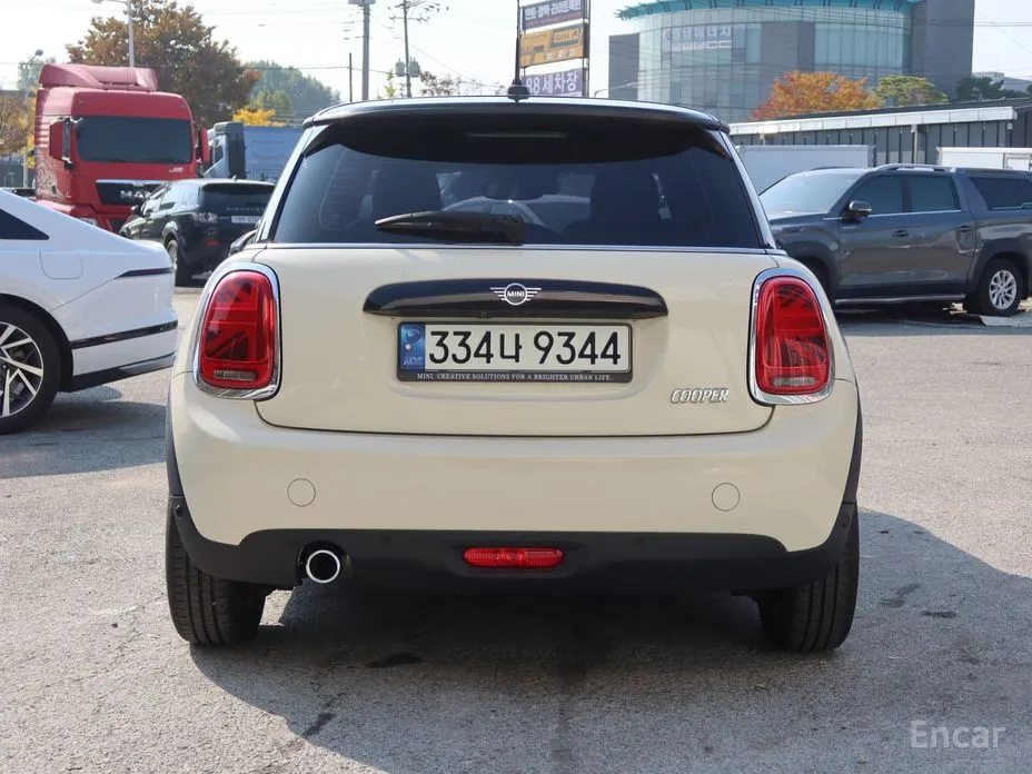 Фото 4 - Mini Cooper