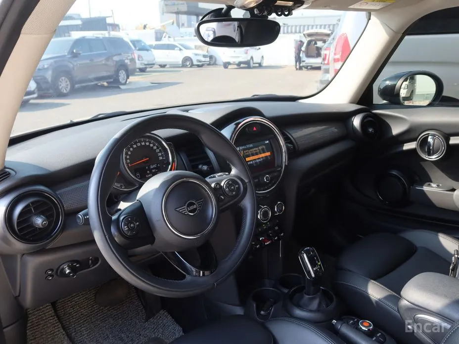 Фото 6 - Mini Cooper