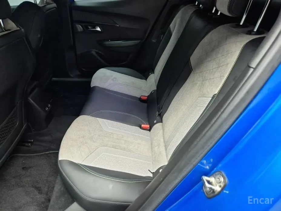 Фото 12 - Peugeot 2008