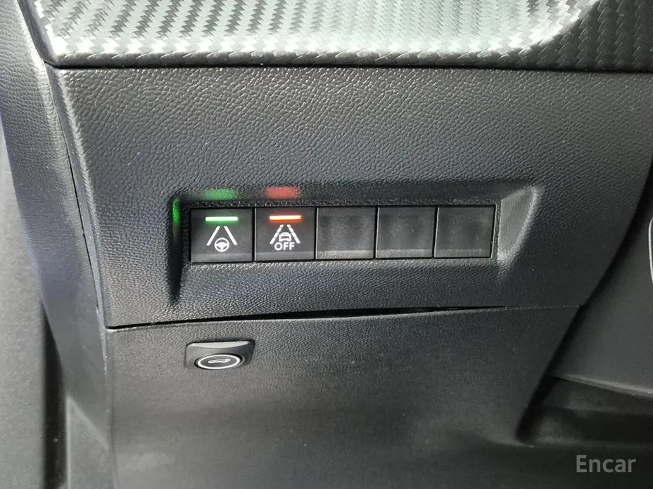 Фото 17 - Peugeot 2008