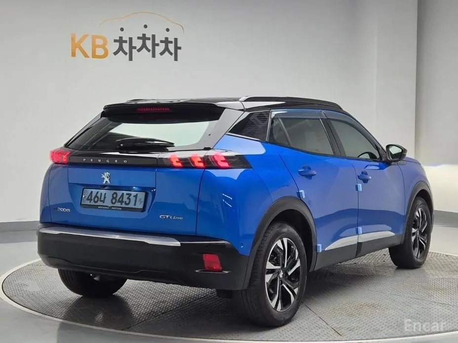 Фото 3 - Peugeot 2008