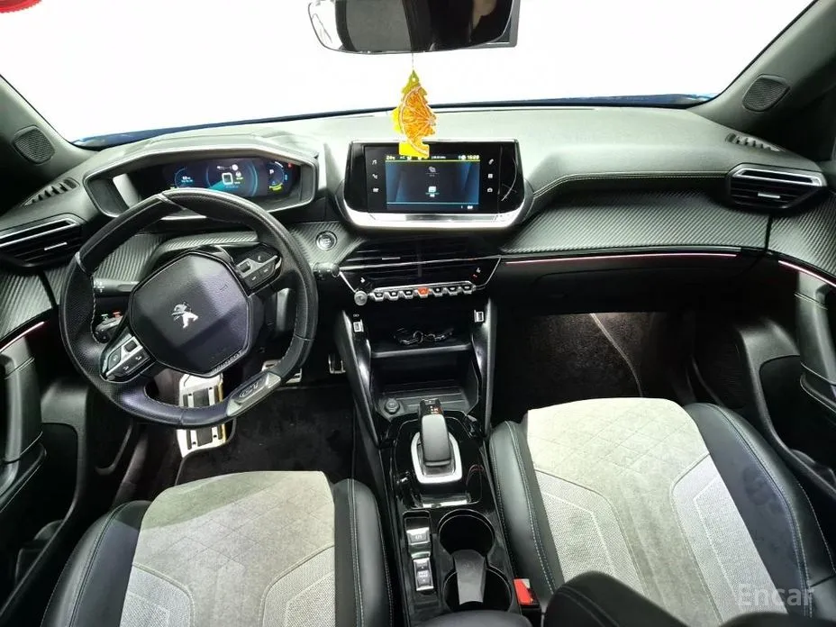 Фото 7 - Peugeot 2008