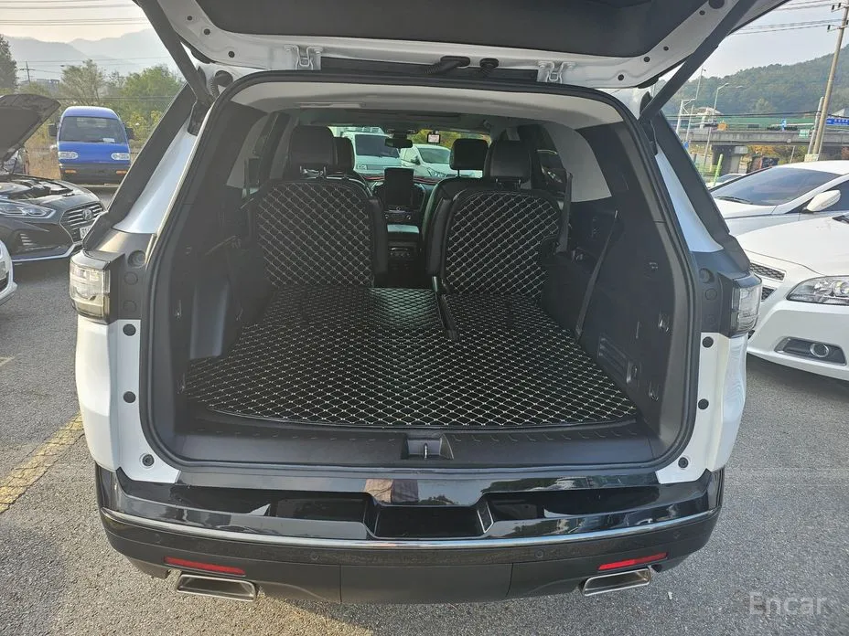 Фото 4 - Chevrolet Traverse