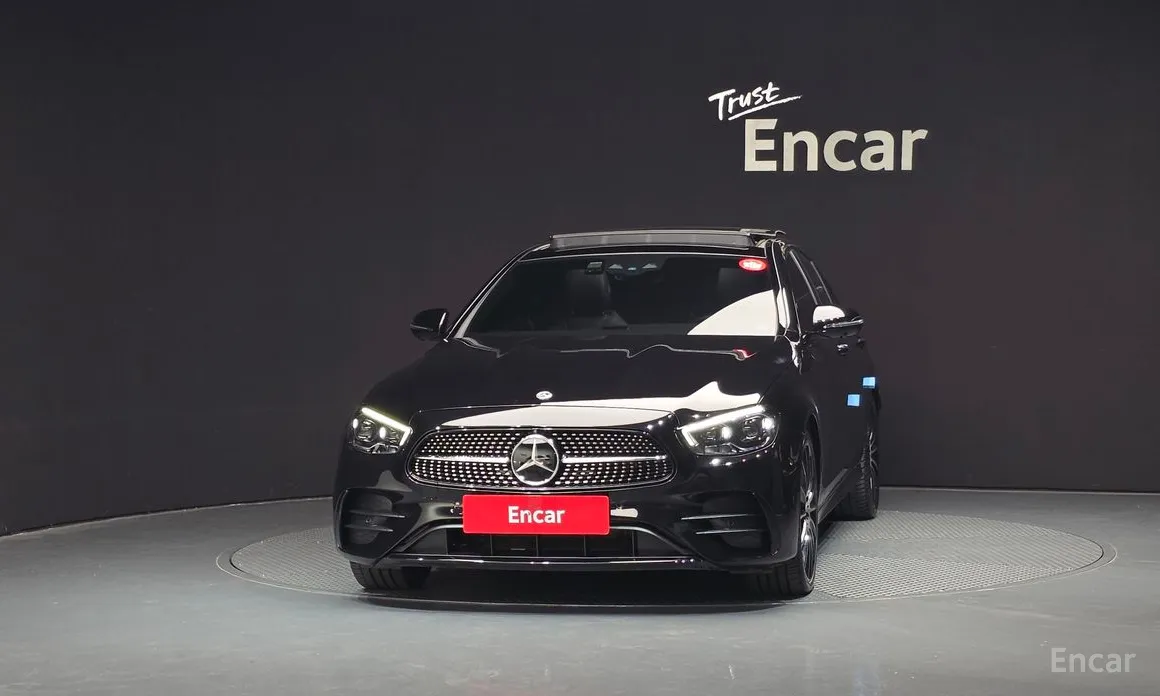 صورة 3 - Mercedes-Benz E-Class