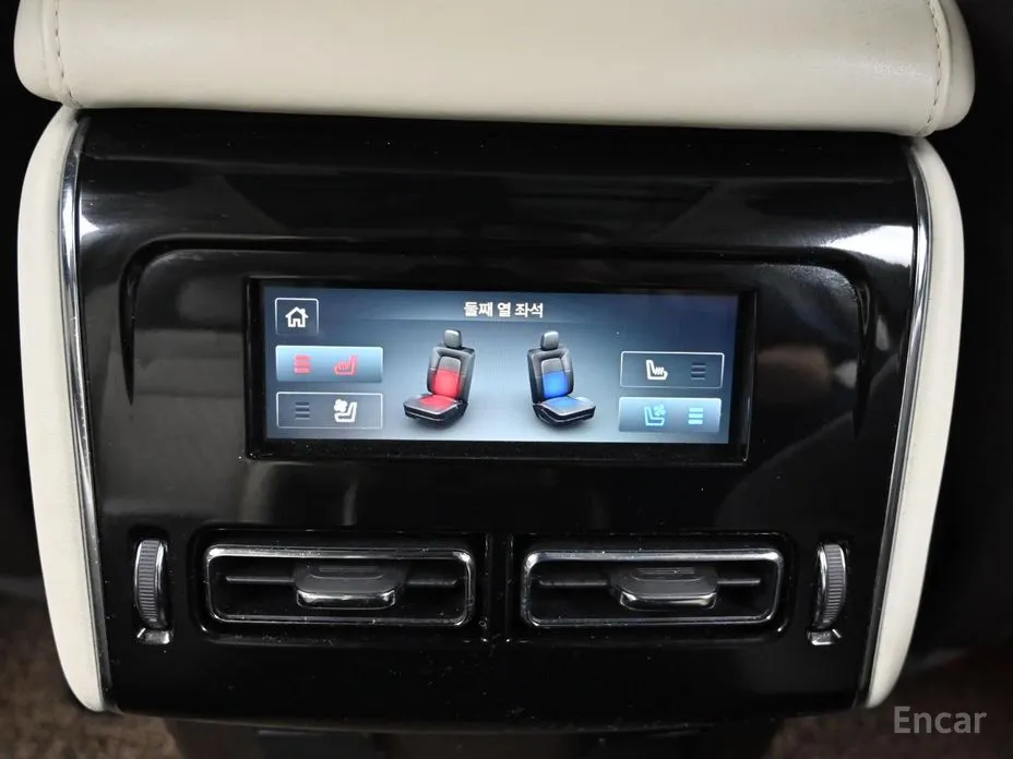 Фото 16 - Lincoln Aviator